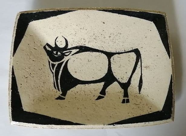 福田平八郎　雄牛飾皿