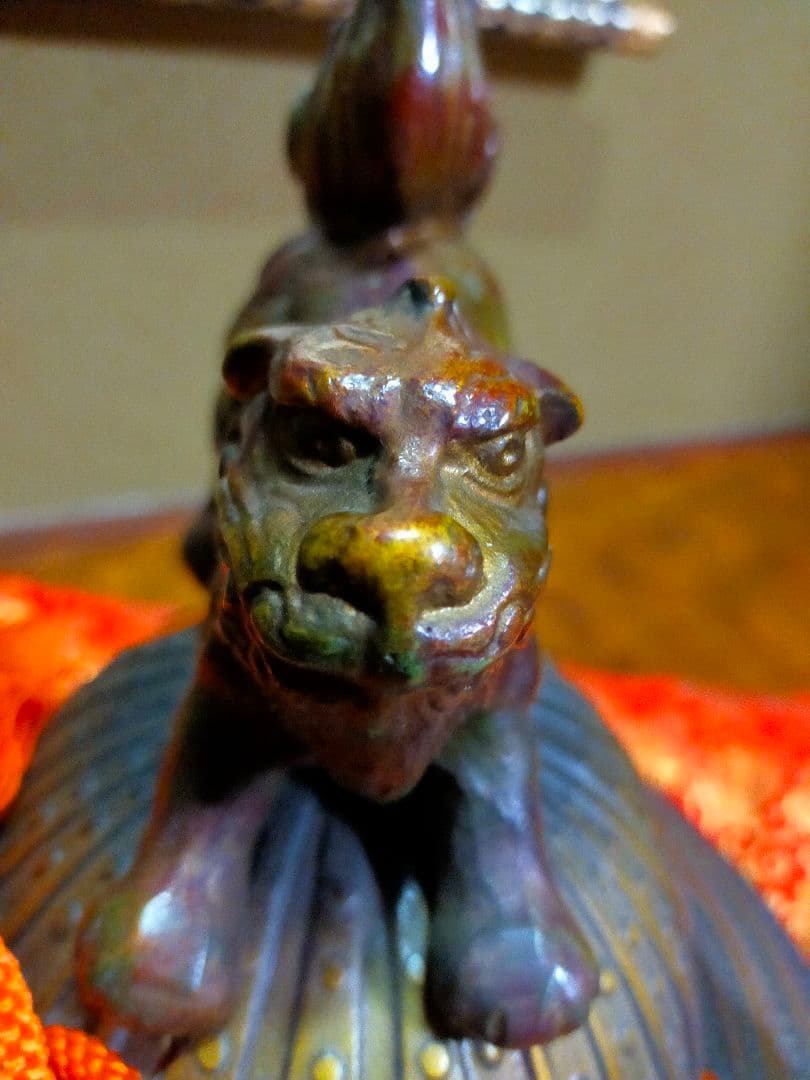 出世兜　源九郎義経　長鍬形獅子頭の兜