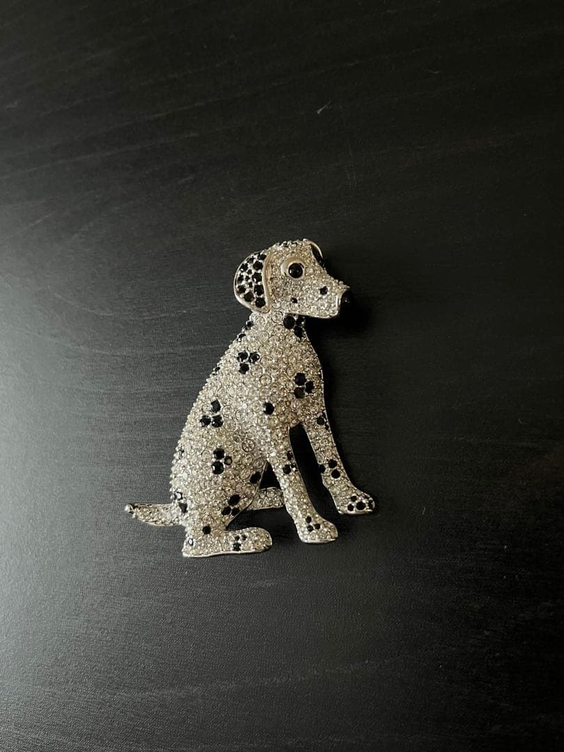 最終値下げ！【美品】スワロフスキー　ブローチ　犬