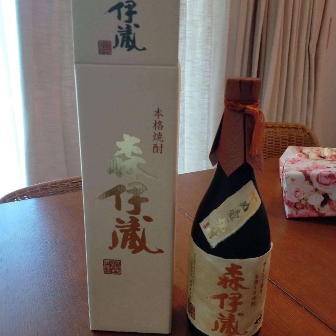 森伊蔵かめ壺焼酎 720ml 高島屋で購入 ラッピングは一旦外して撮影