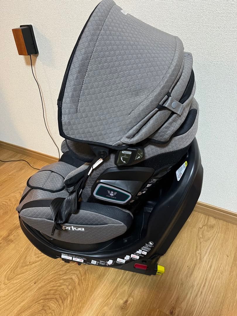 アップリカ チャイルドシート フラディア　グロウ　ISOFIX 360° グレー