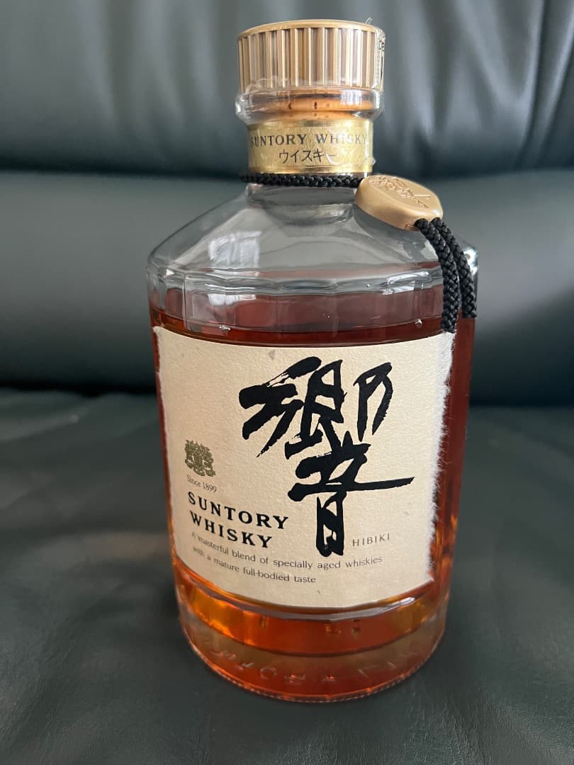 サントリー 響 金キャップ 裏ゴールドラベル 750ml