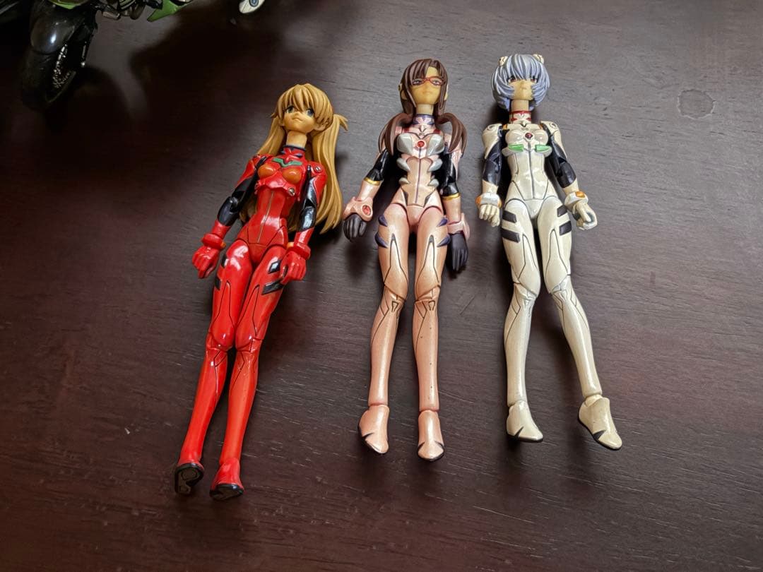 エヴァ、リボルテック5体、不明バイク2台セット