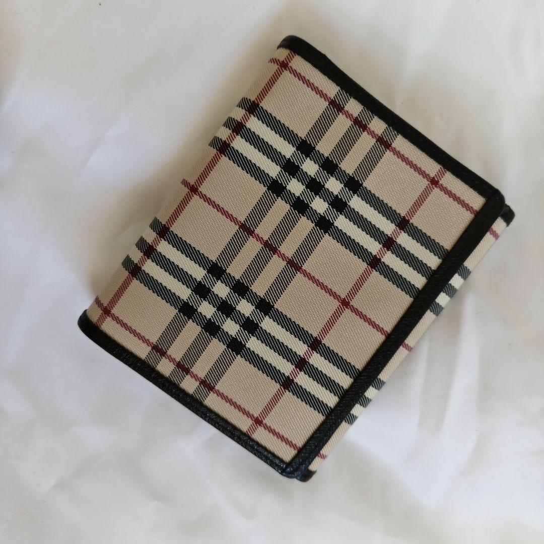 未使用品級　BURBERRY LONDON 折り財布　ノバチェック