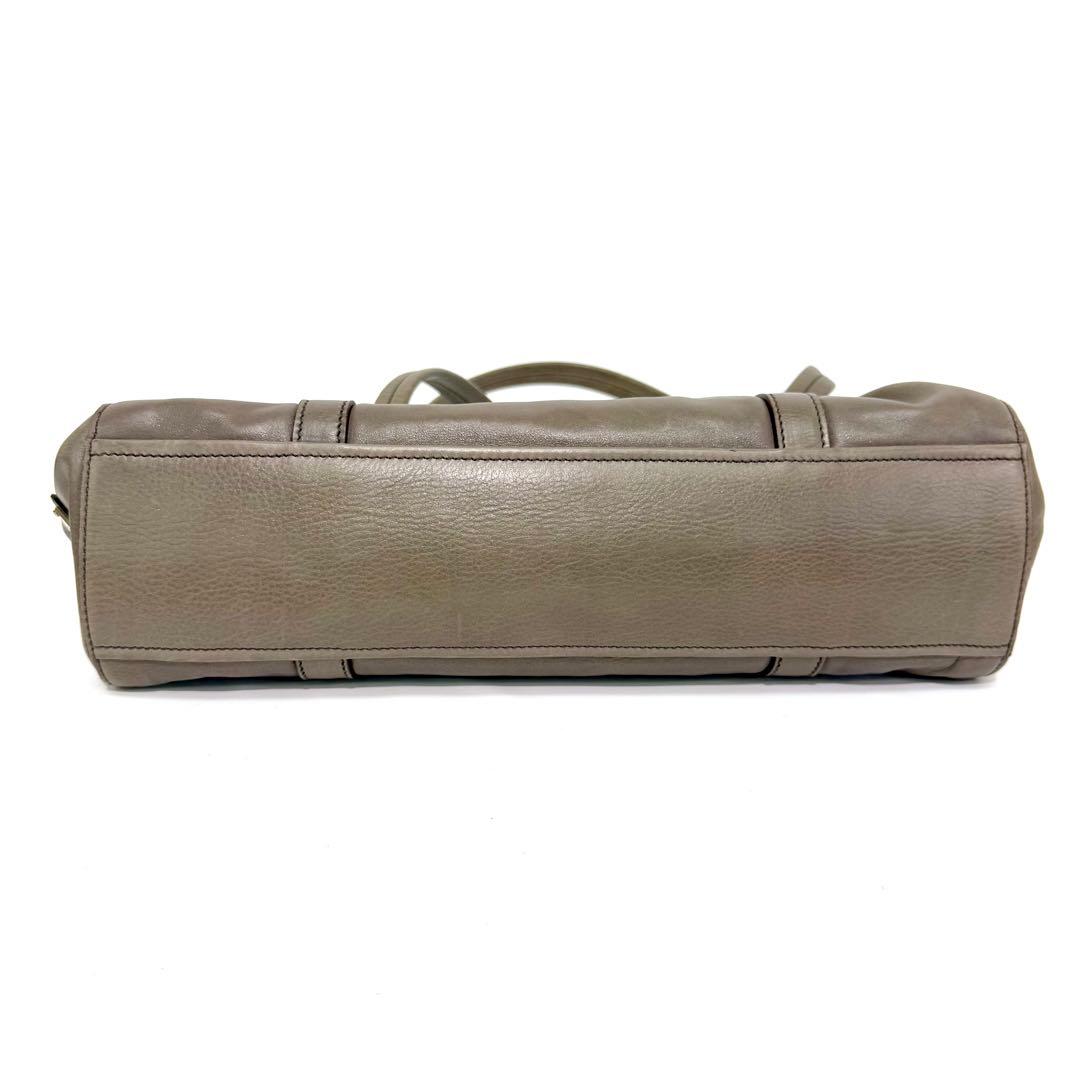 ✨PRADA レザー トートバッグ✨