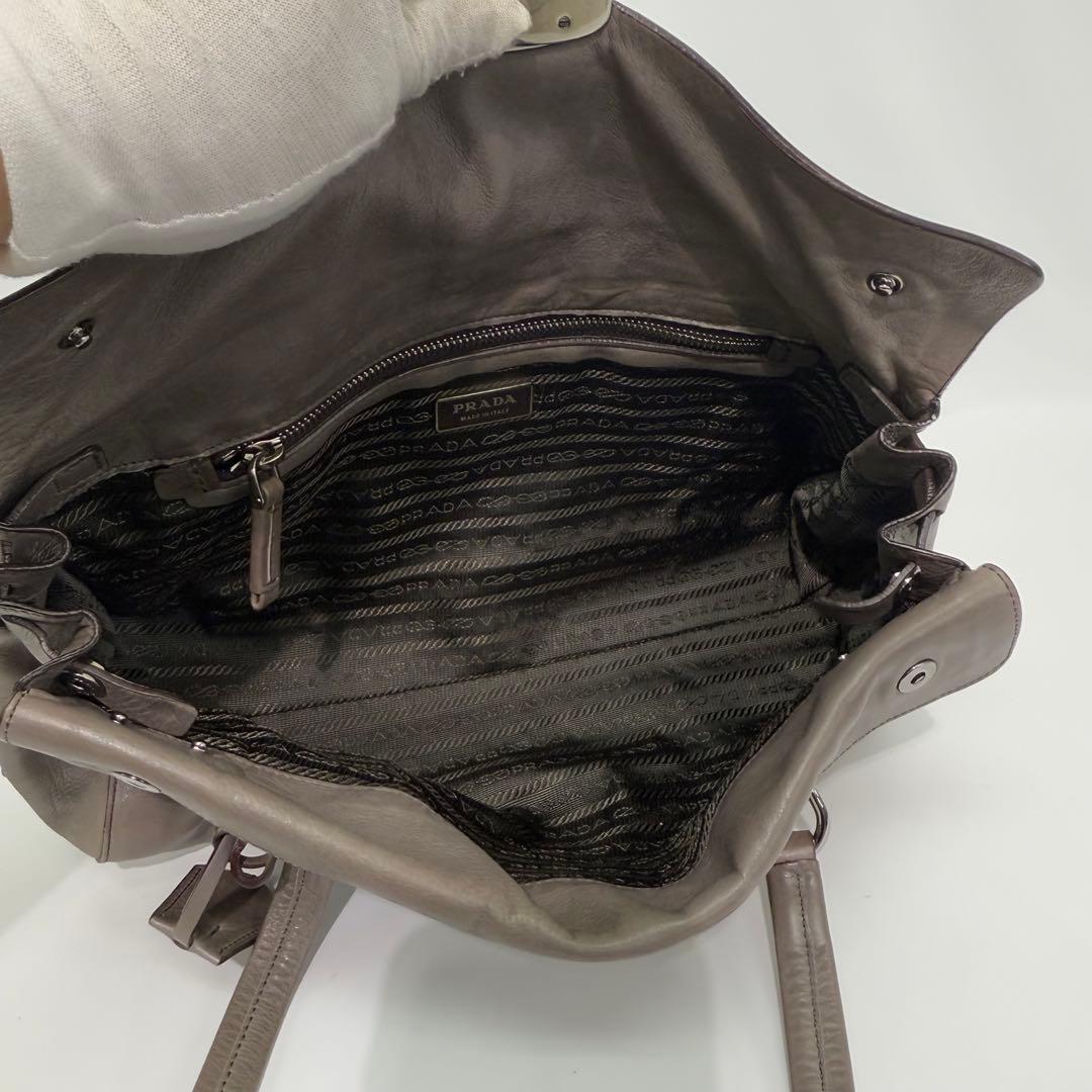 ✨PRADA レザー トートバッグ✨