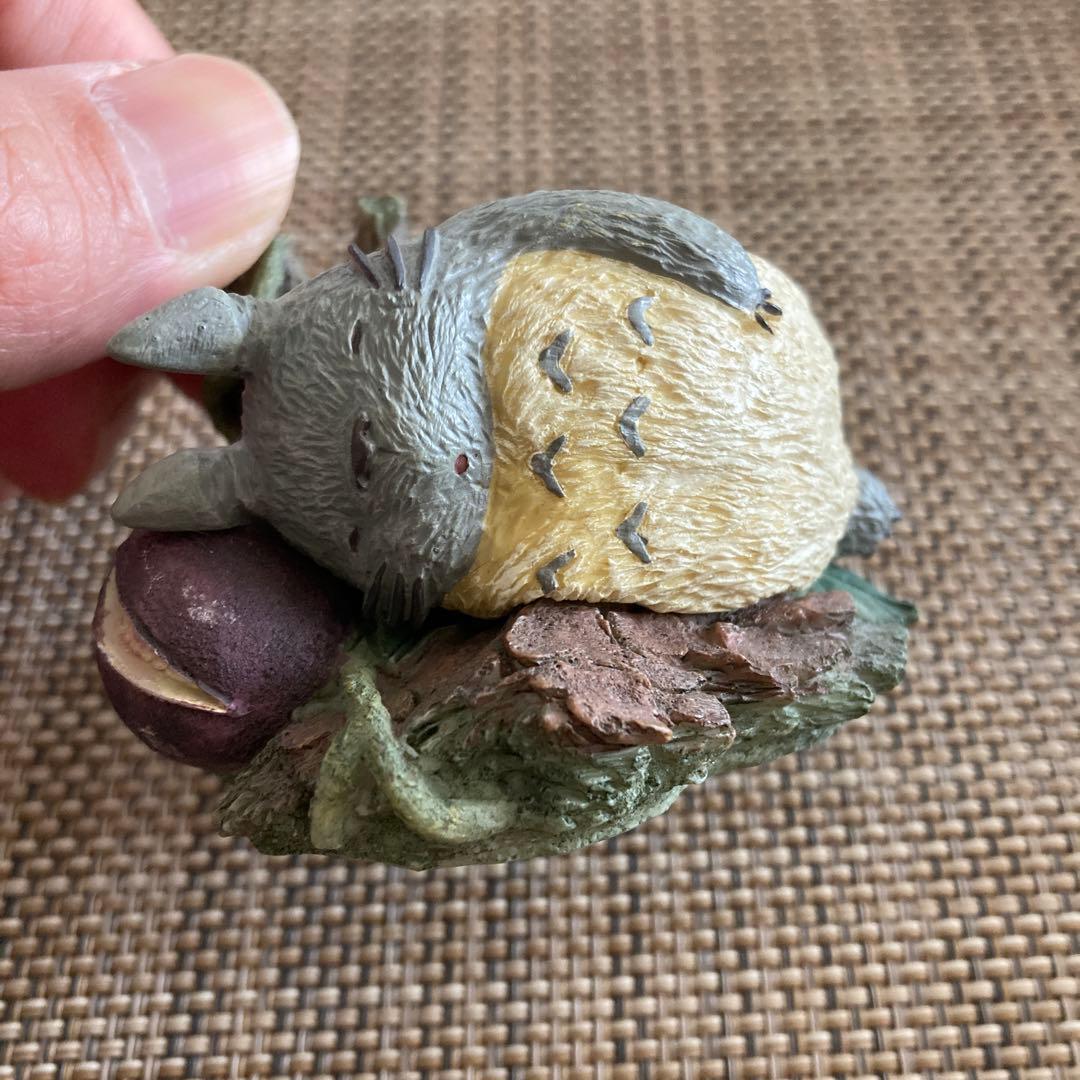 雑木林のトトロたち　森のおふとん　置物