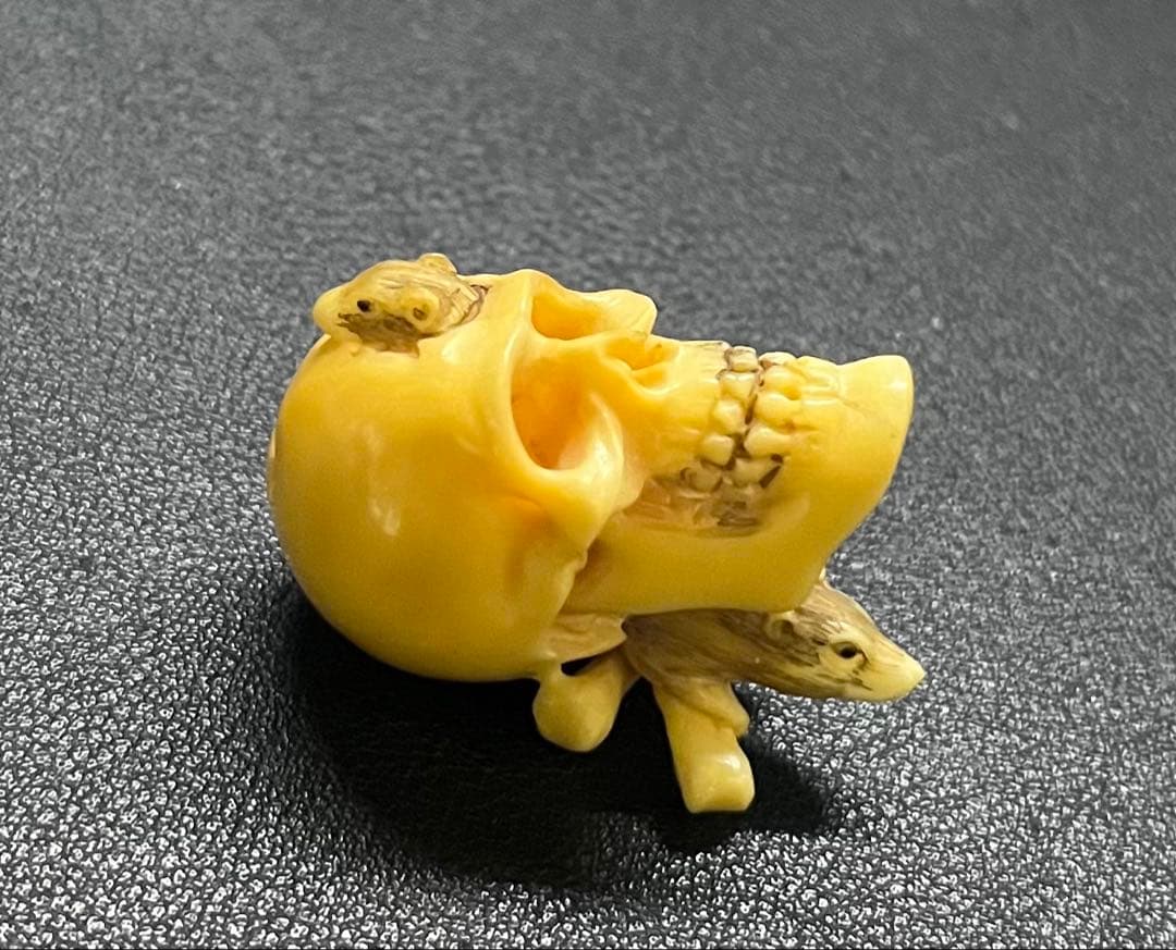 激レア！骸骨根付け 鼠 骨製 スカル 髑髏 時代物 アンティーク 古山 ボーン