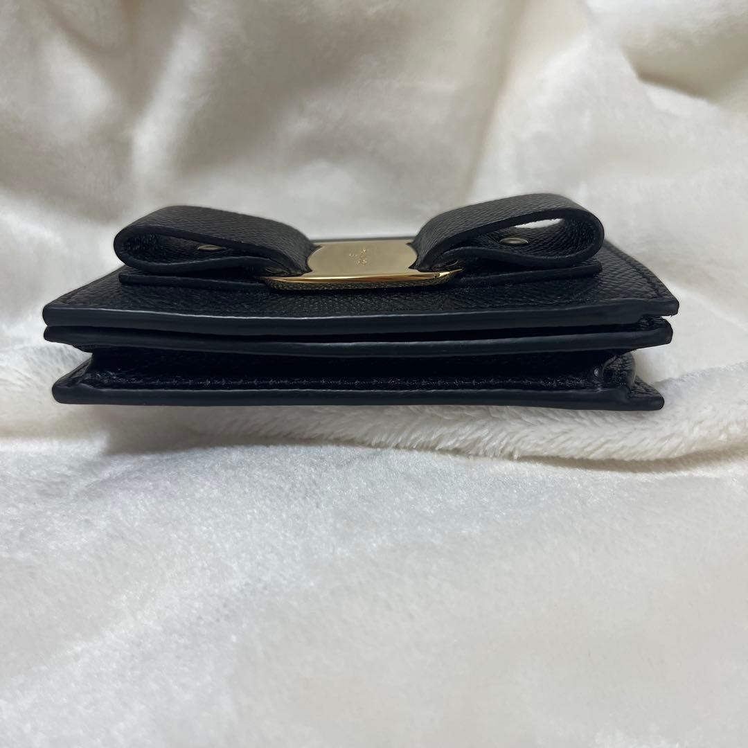 ⭐︎美品⭐︎フェラガモ 二つ折り財布 ヴァラリボン ブラック カーフ 金具ファスナー