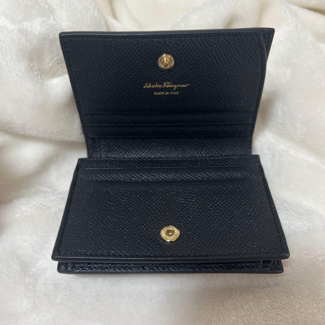 ⭐︎美品⭐︎フェラガモ 二つ折り財布 ヴァラリボン ブラック カーフ 金具ファスナー