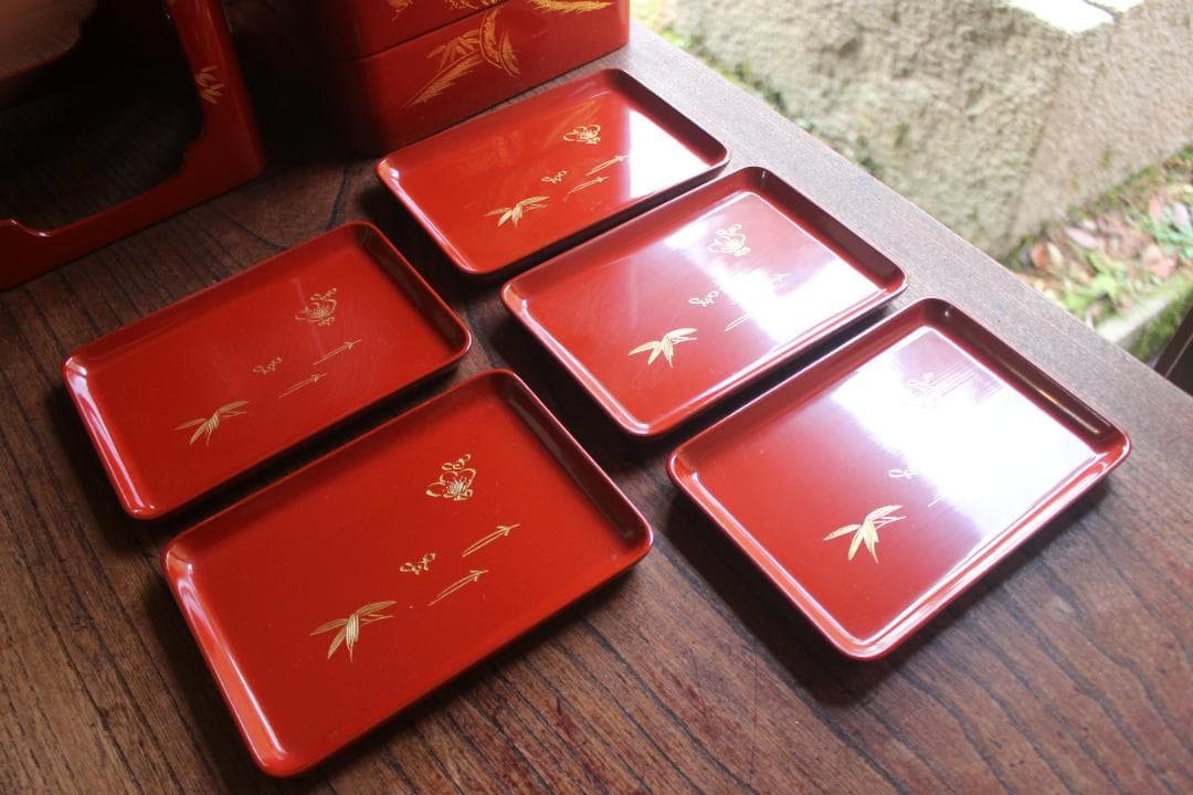 小傷有！極上朱漆に蓬莱沈金の美しい輪島塗の屠蘇器＆重箱セット（検お重