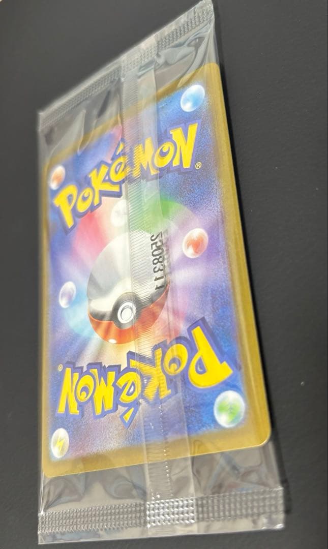 新品未開封 ビクティニ BWR 争奪戦プロモ ポケモンカード