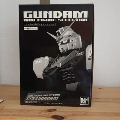 ガンダム大型ディスプレイケース非売品