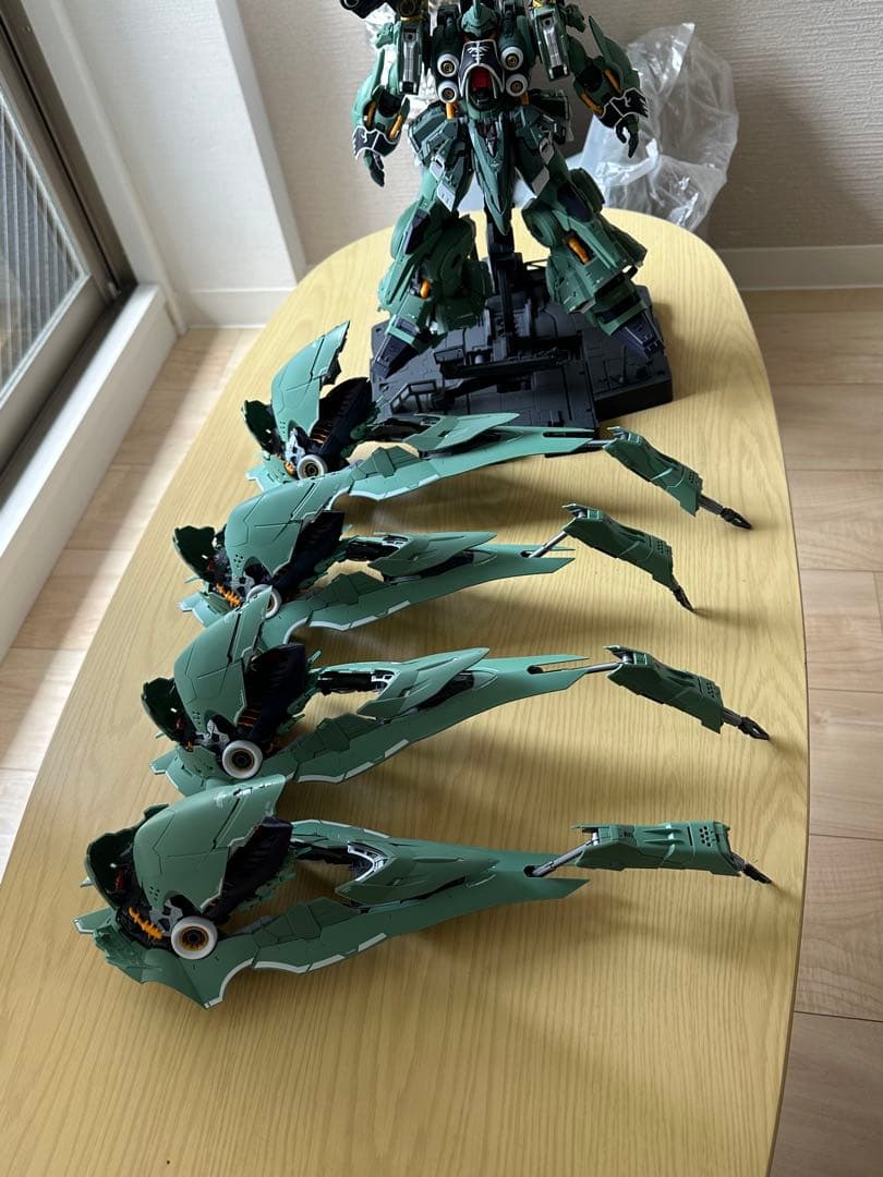 完成品1/100 オシリス・エリアル　ドミネーター　MGEXクシャトリヤ