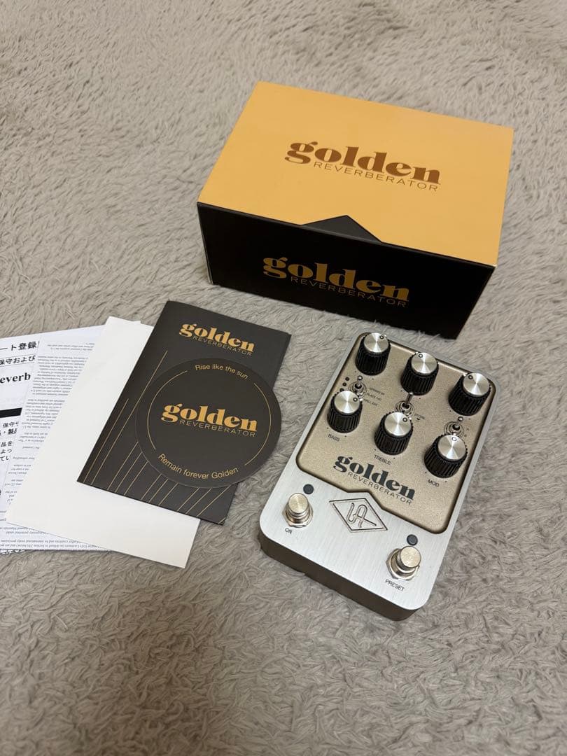 ギター Universal Audio UAFX golden REVERBERATOR