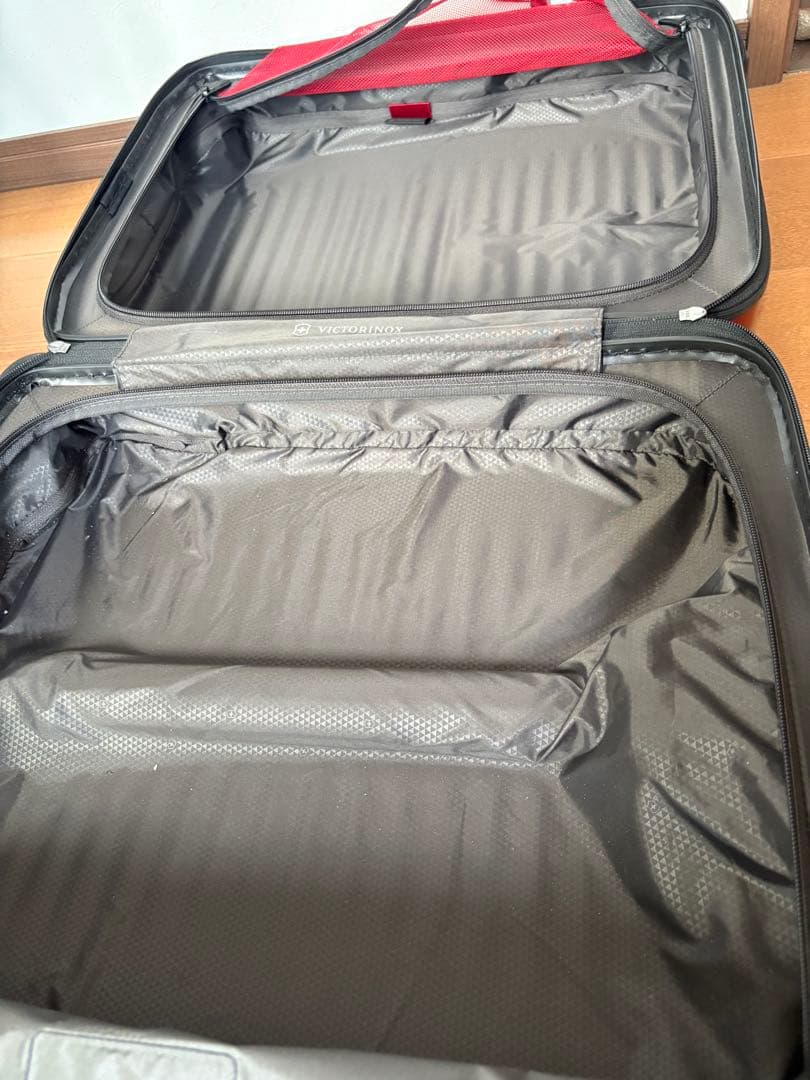 victorinox キャリーオン 1+10年保証書付 2024.1購入