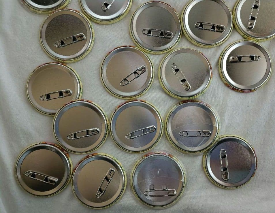 すとぷり　るぅと　缶バッチ　るとわん　僕と君の秘密基地　デフォ