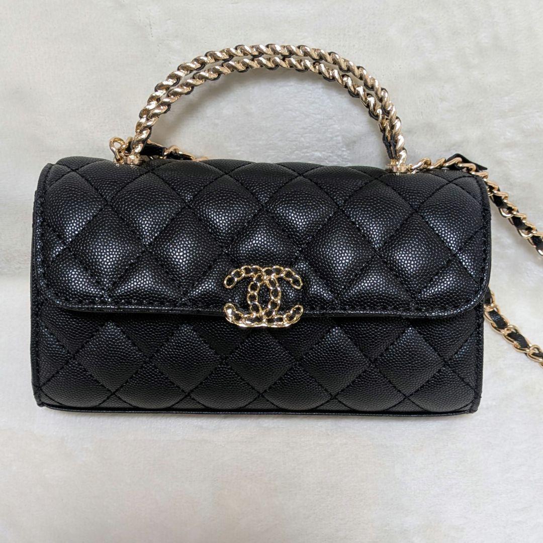 CHANEL ノベルティショルダーバッグ