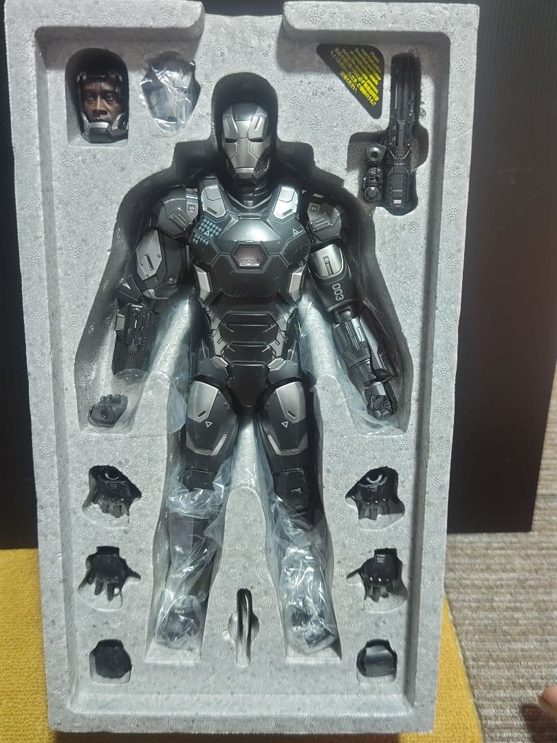 アイアンマン　 ウォーマシン ダイキャスト　ホットトイズ　HOTTOYS