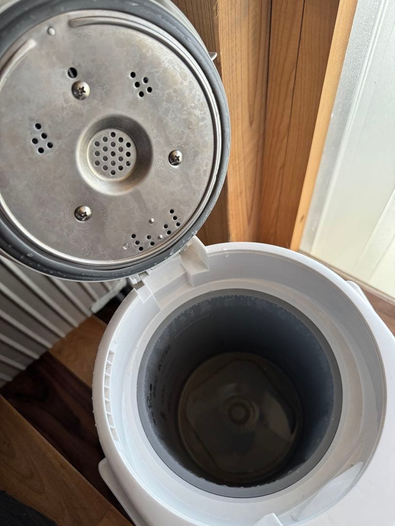 2025年製　象印スチーム式加湿器EE-RS50 ホワイト