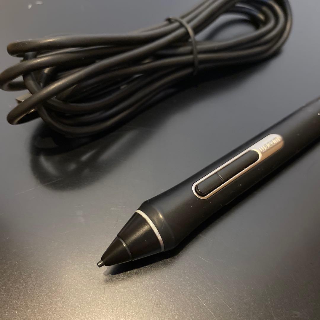 Wacom Intuos Pro ペンタブレット PTH-660 Medium