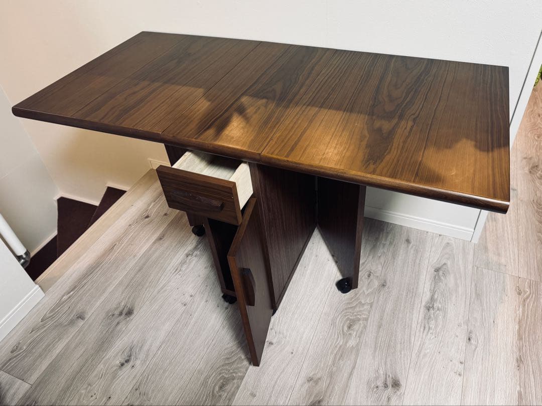 たのメル便で発送 送料込み 折りたたみ式 ダイニングテーブル　バタフライ