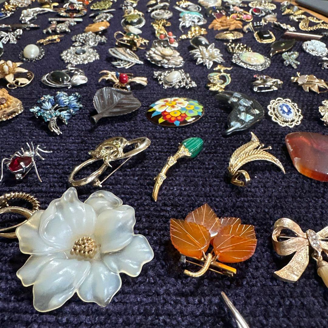 【vintage】ブローチ　大量　130点以上　まとめ売り