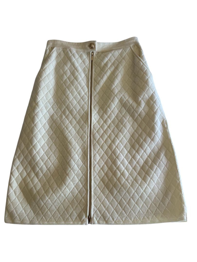 CHANEL 未使用　ココボタン キルティング Aラインスカート　38
