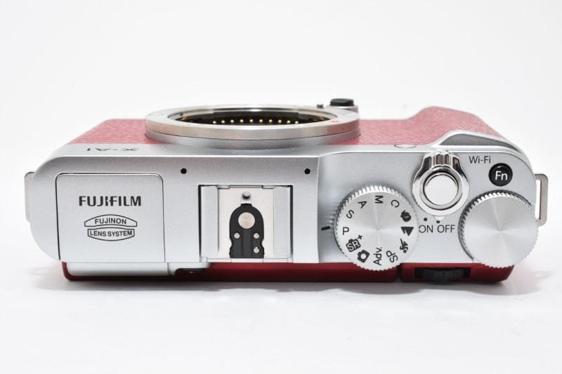 Fujifilm X-A1 ミラーレスデジタルカメラ（付属品あり）