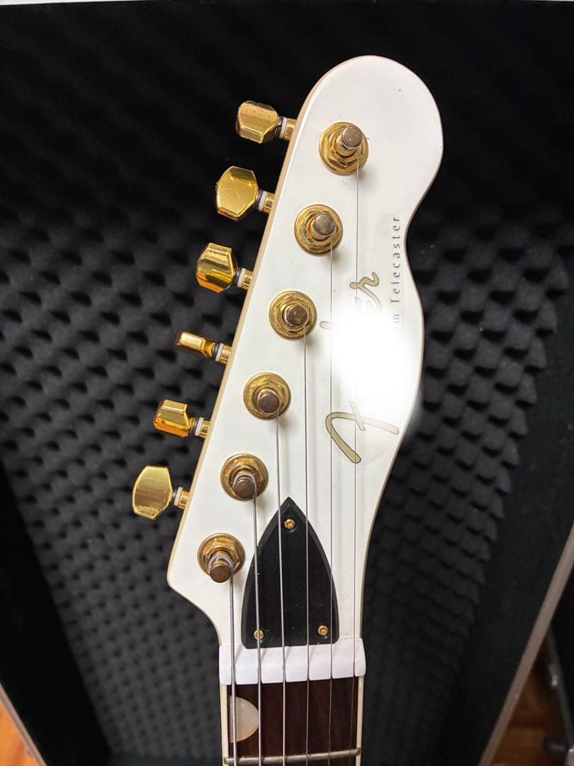 値下げしています。ホワイト セミホロウボディ テレキャスター型エレキギター