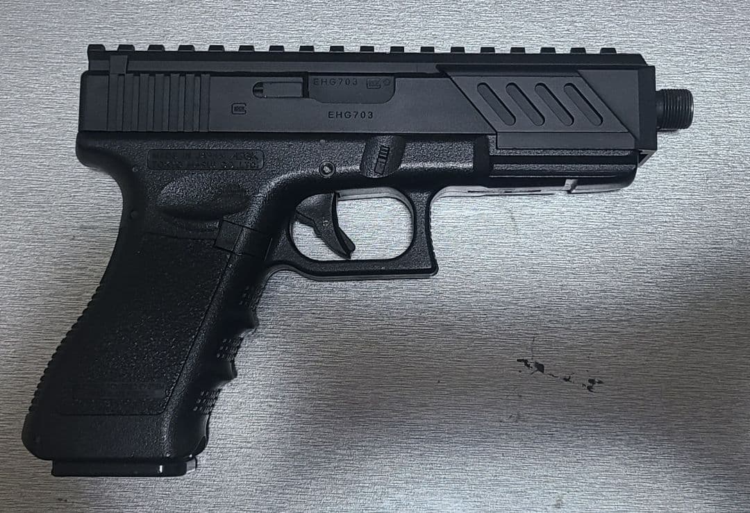 東京マルイ　電動ハンドガン　グロック18C　中古①