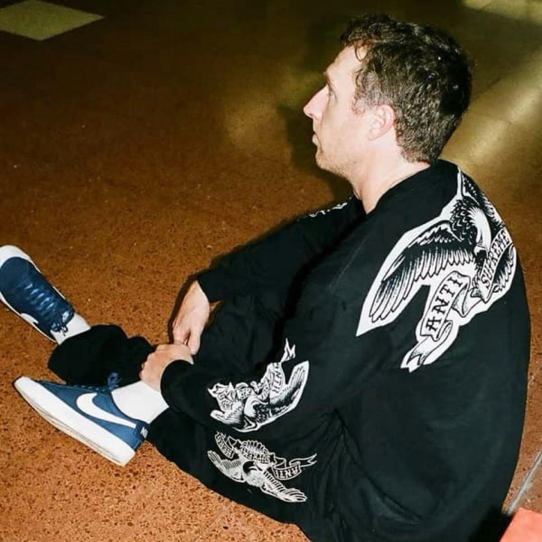 シュプリーム アンタイヒーロー イーグル エルエス Tシャツ