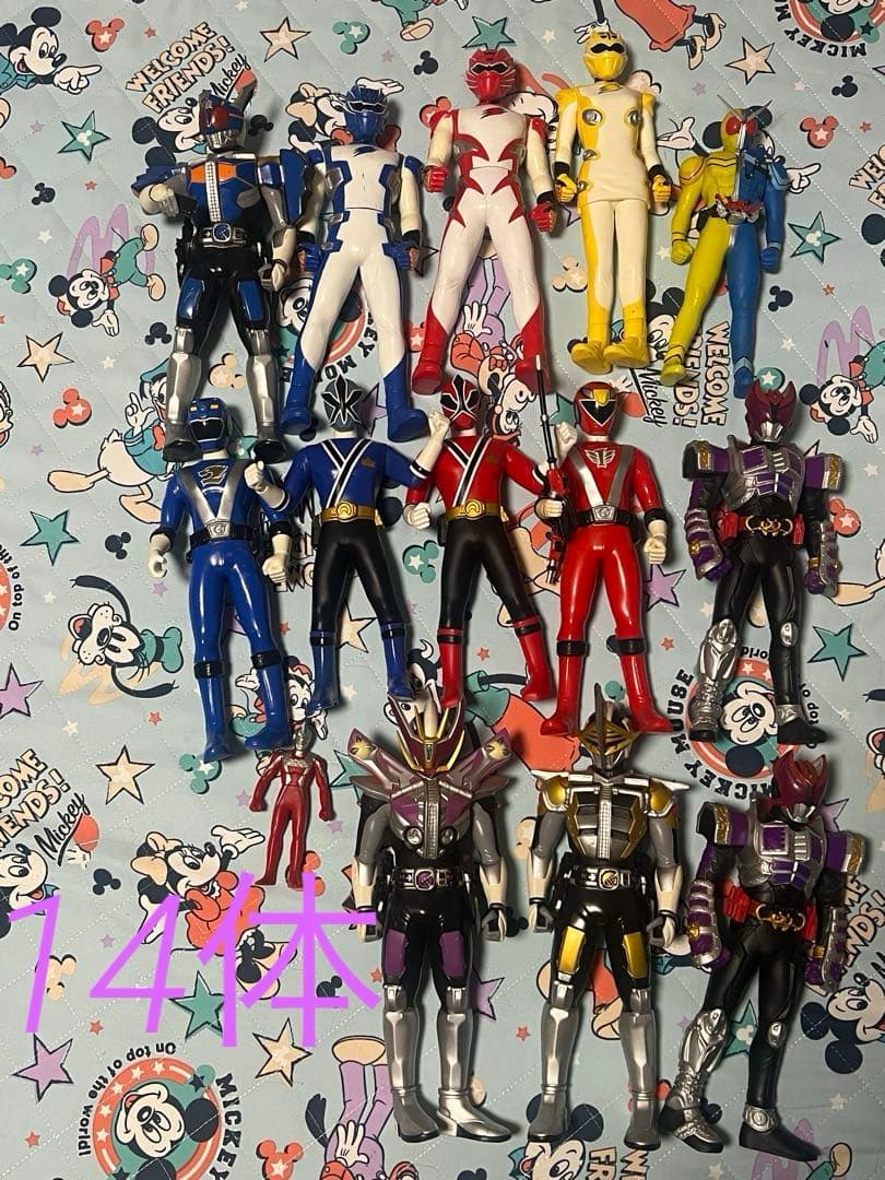 戦隊ヒーローフィギュア