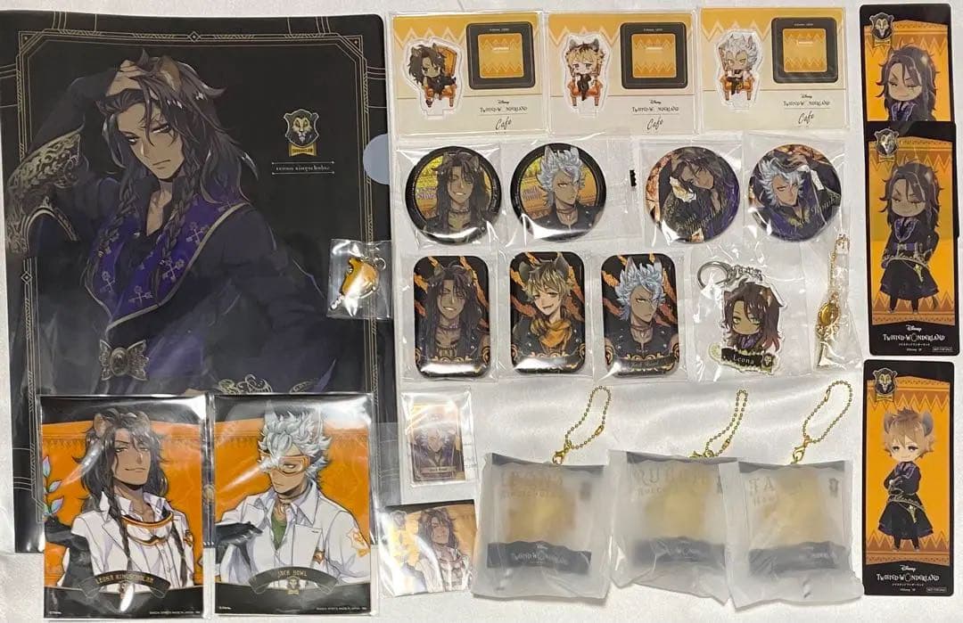 ツイステ　アクスタ　缶バッジ　バースデー　ナムコ　Q-pot イデア　フィギュア