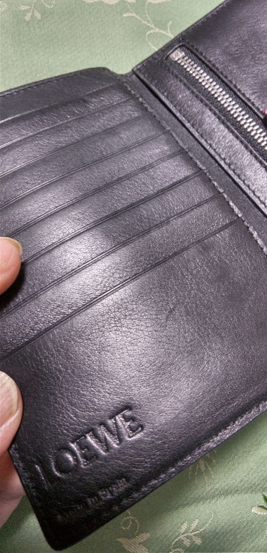 LOEWE財布