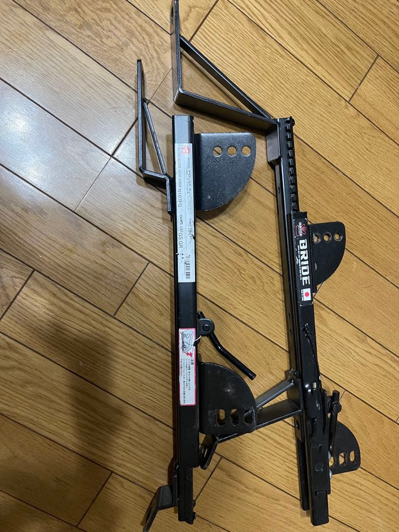 BRIDE R1 シートレール NI107FG
