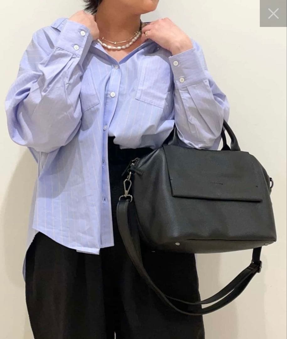 美品! ear PAPILLONNERレザー ショルダーバッグ