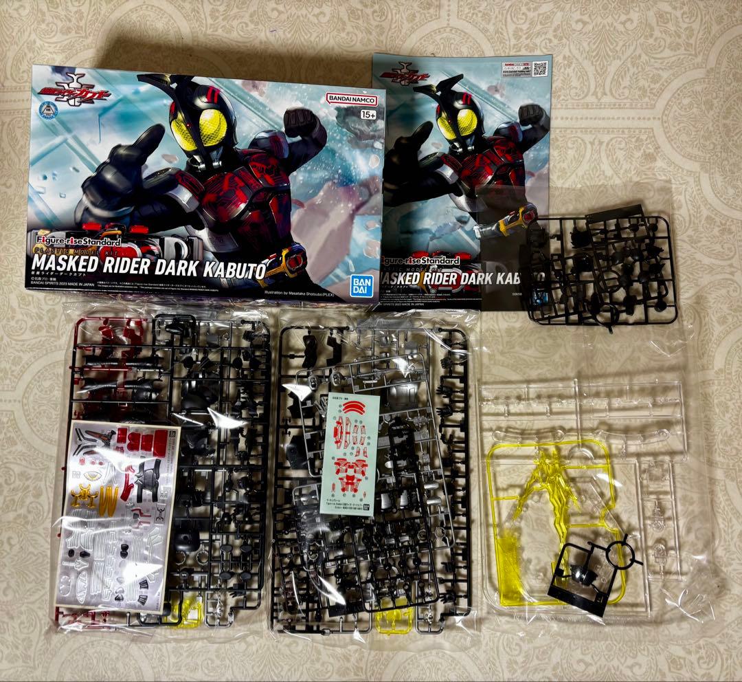Figure-rise Standard 仮面ライダー ダークカブト　プラモデル