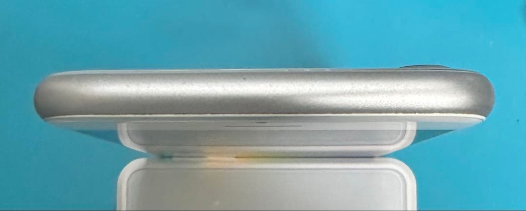 iPhone 8 256GB バッテリー100%