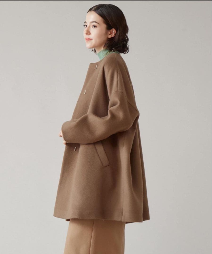 2023AWマルティニーク ドロップショルダーノーカラーコート　モカ　ブラウン