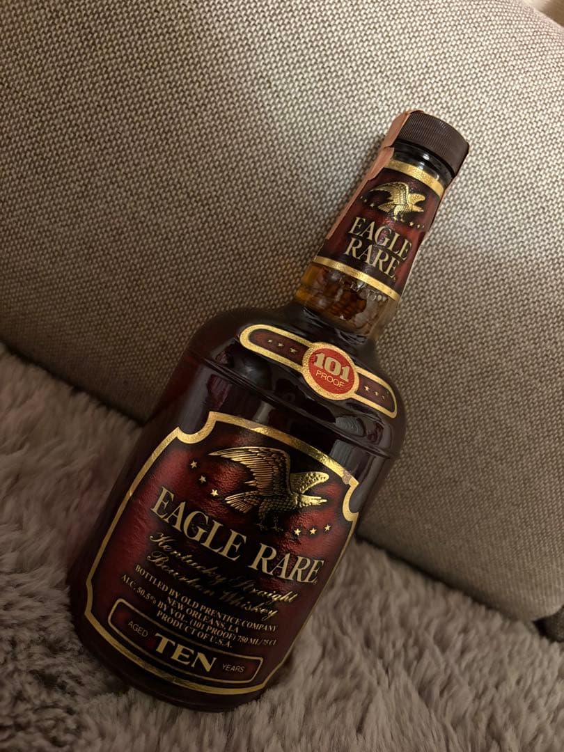 Eagle Rare イーグルレア　10年 バーボンウイスキー 101プルーフ