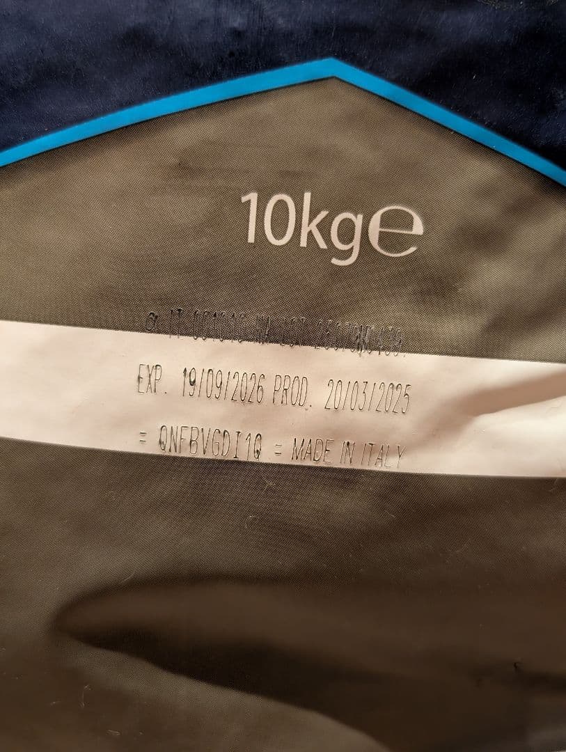 ファルミナ パンプキンベニソン(アップル入り)の成猫用10kg。