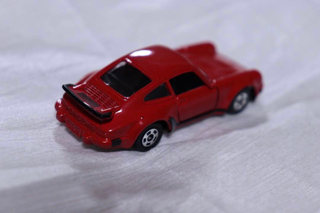 日本製　トミカ　外国車シリーズ　ポルシェ　930 ターボ　F1 西ドイツ車