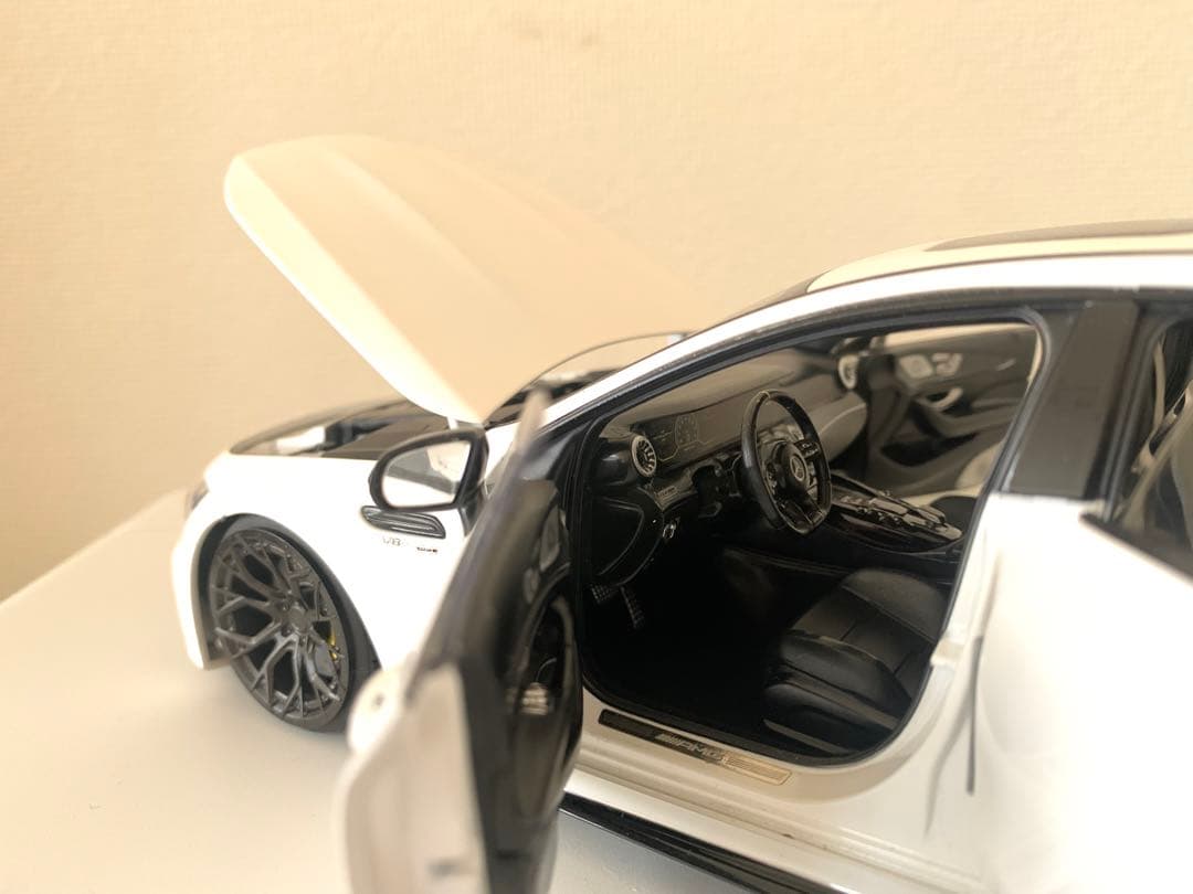 1/18 NOREV MERCEDES BENZ AMG GT 63 Sカスタム