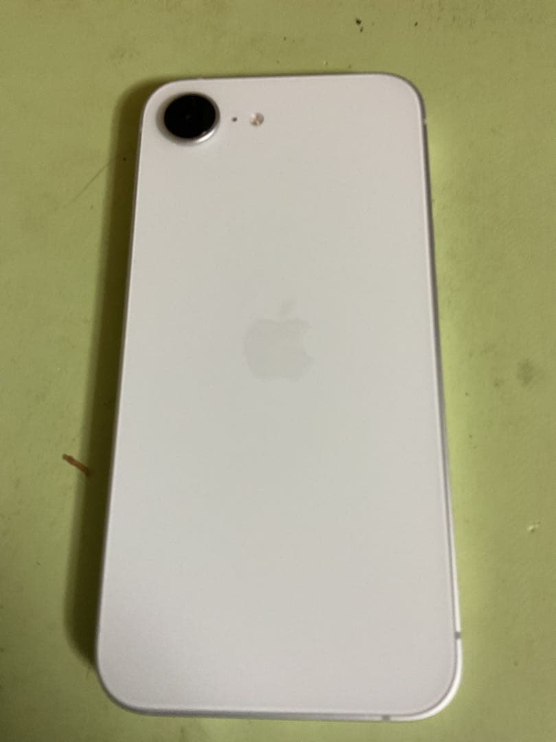 スマートフォン本体 iPhone16e