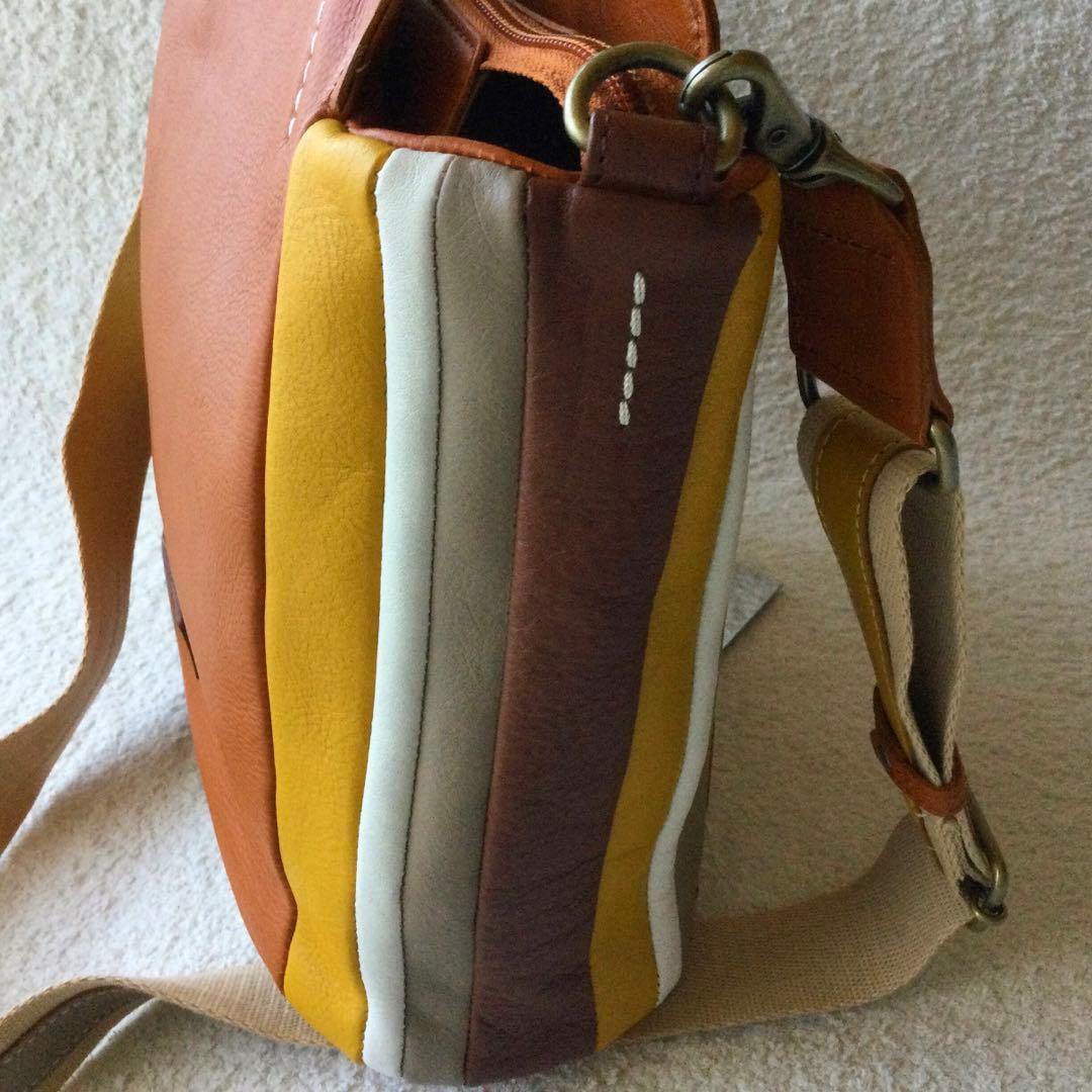 美品　現行品　Dakota ダコタ　リンド2way ショルダーバッグ