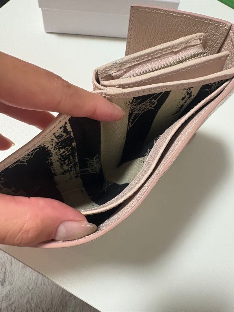 Vivienne Westwood 三つ折り財布 ピンク ファスナー