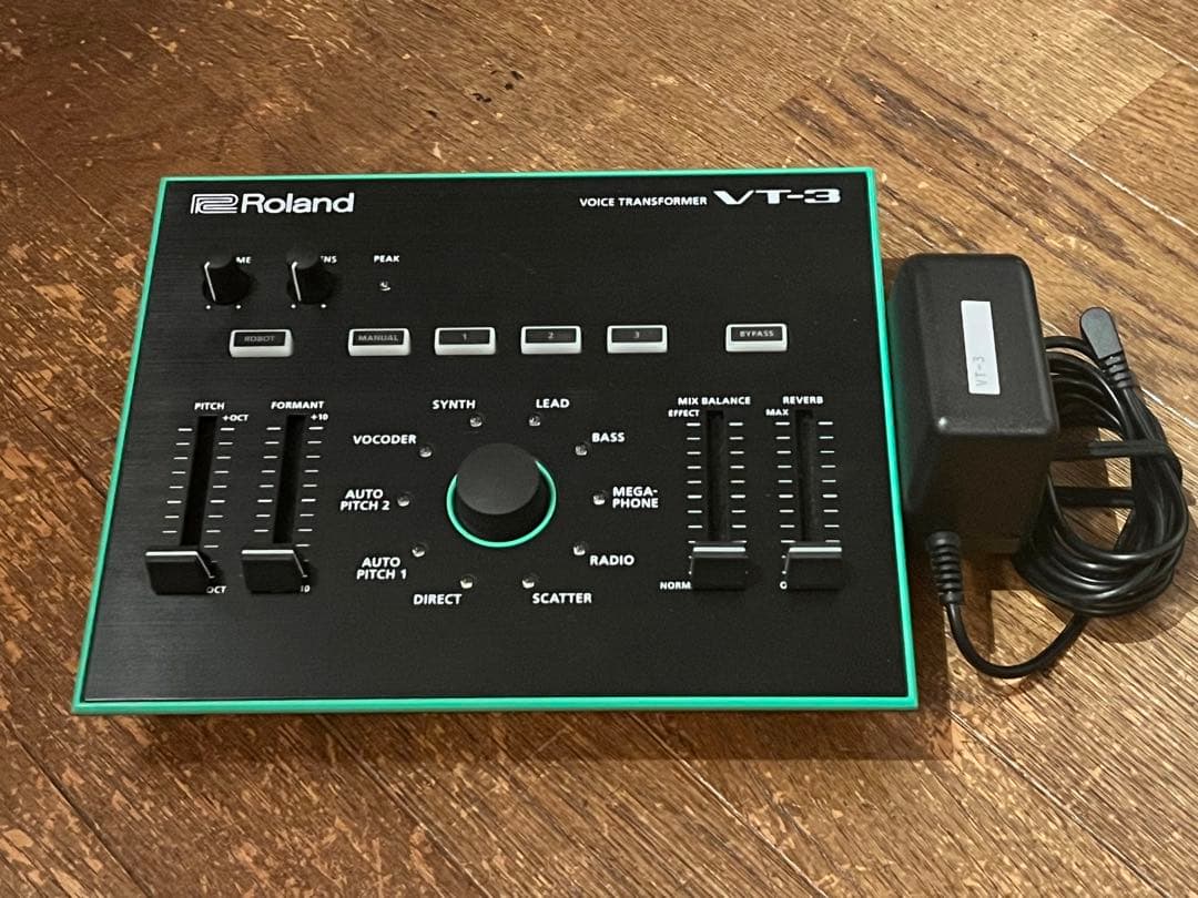 Roland VT-3 VOICE TRANSFORMER 中古