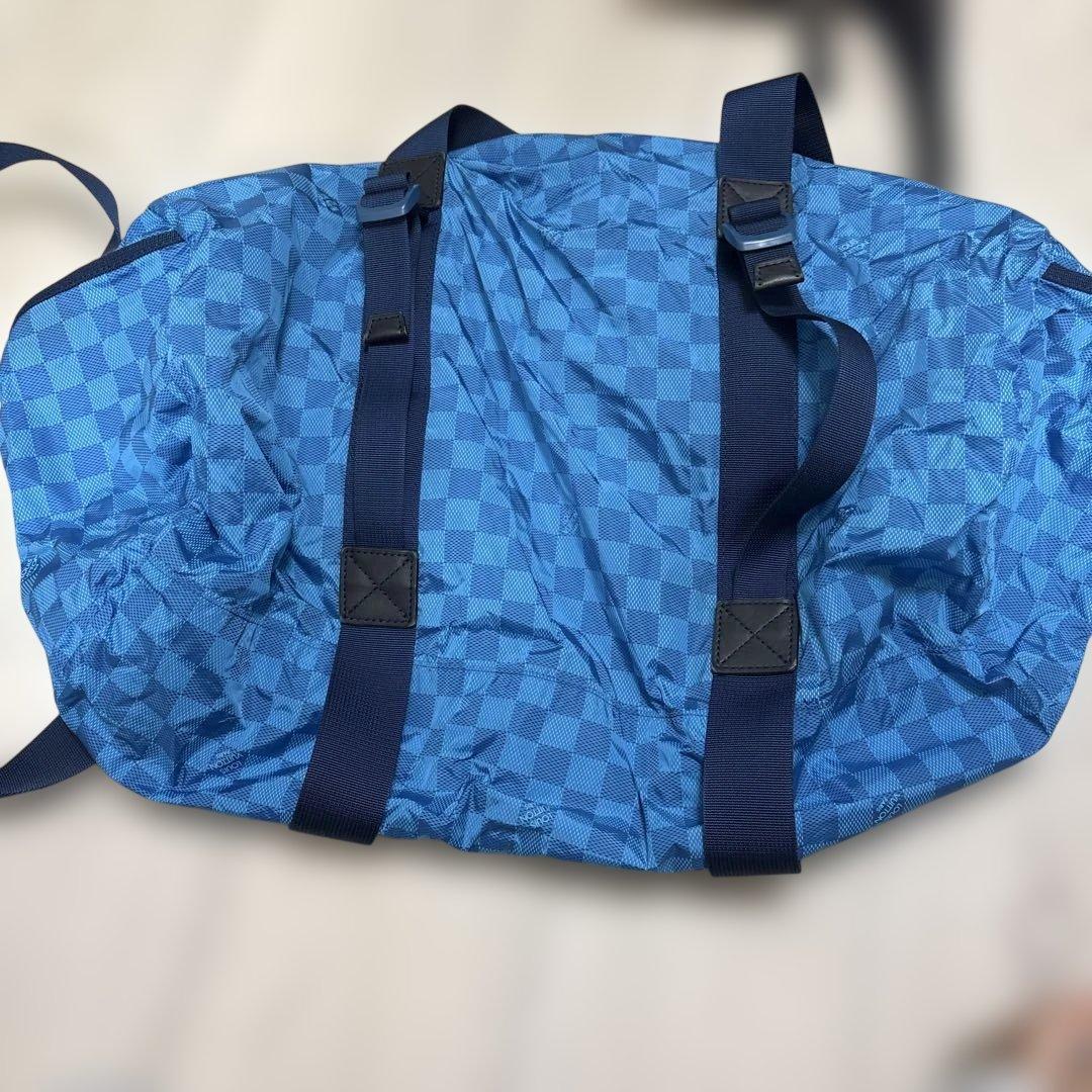 青いチェック柄ボストンバッグ