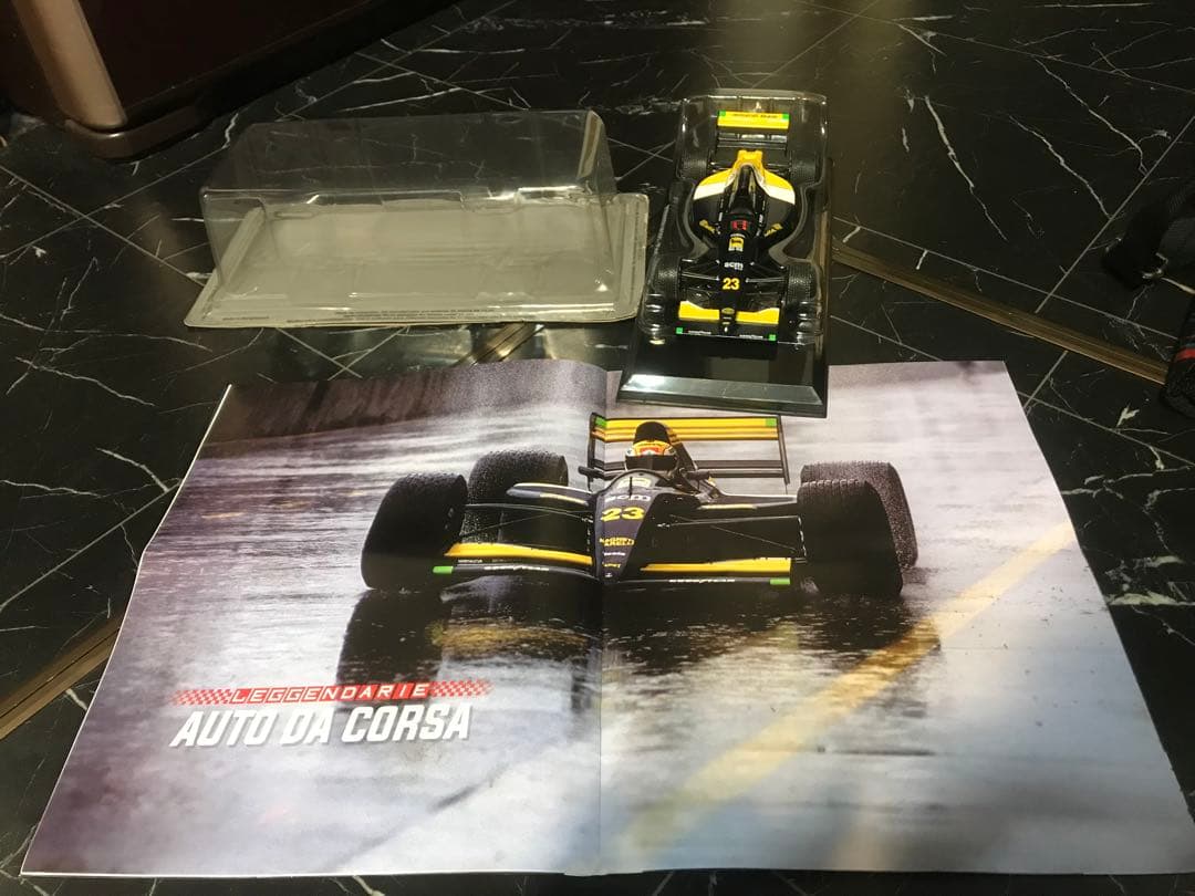 日本未発売　ビッグスケールF1 ミナルディフェラーリ　M191　1/24